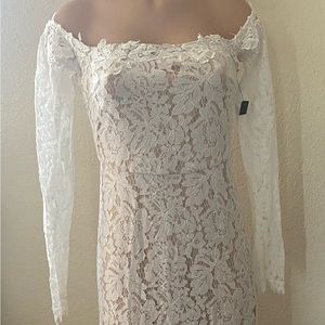 Romance Dreamer off the shoulder dress white